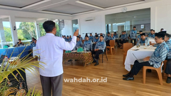 DPD Wahdah Islamiyah Luwu Timur Gelar Pengukuhan dan Upgrading, Perkuat Soliditas Kader Dakwah