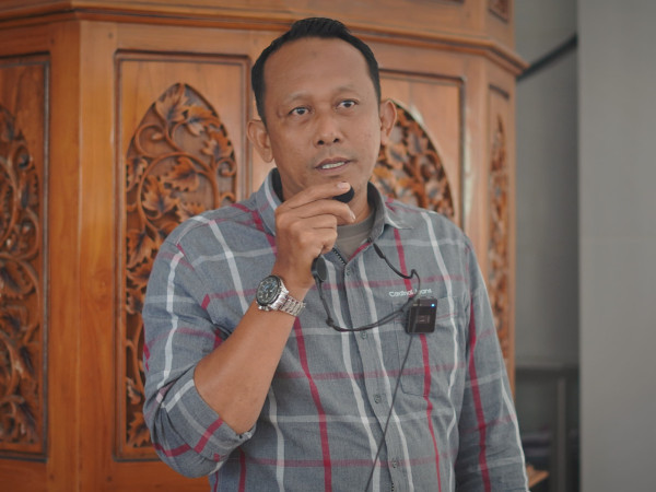 Tak Ada Kata Terlambat, Polisi Ini Buktikan Belajar Al-Qur’an Bisa Dimulai Kapan Saja