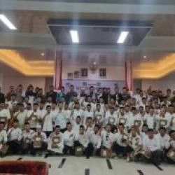 Tasyakuran Wisuda Dirosa Wahdah Takalar Dibuka Staf Ahli PJ. Bupati